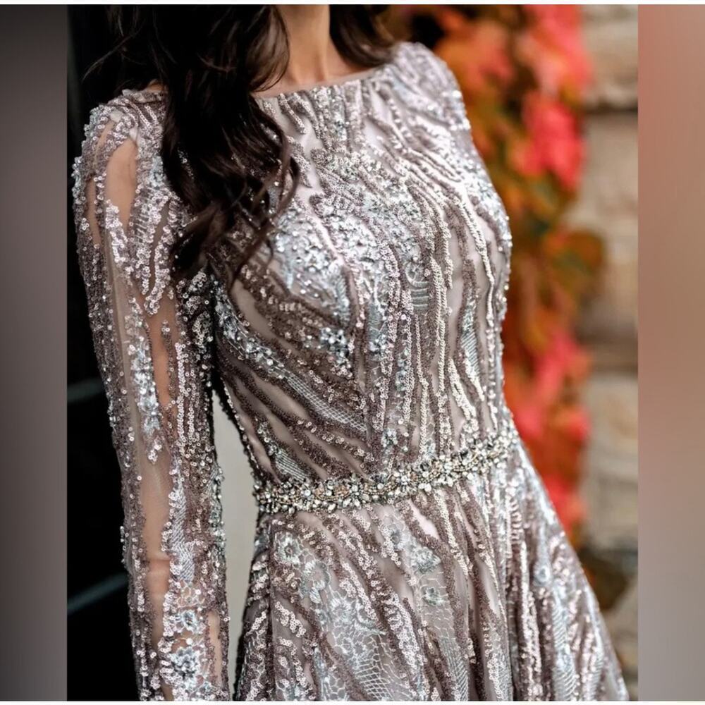 Mac Duggal Embellished Long Sleeve Sequin Lace Gown Dress Size 8 NWT - Picture 3 of 12